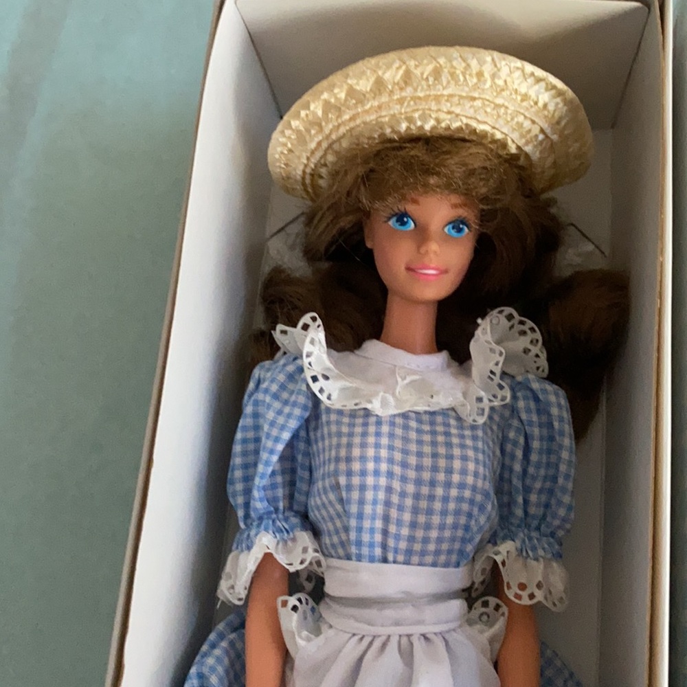 1992 Barbie as “Little Debbie” Collector’s Edition - Picture 3 of 10
